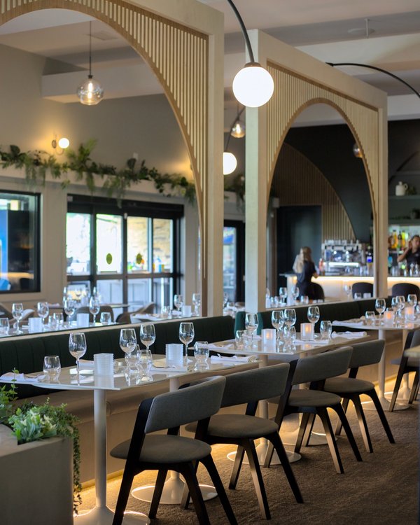 Golf Falcon - Image 2